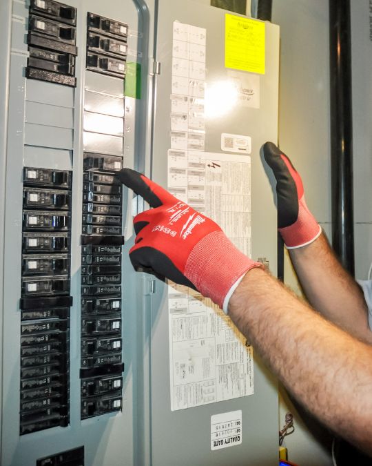 Electrician and electrical box